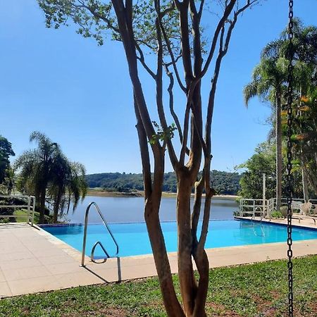 Chacara Em Condominio A Beira Da Represa Para Locacao Familiar Ibiuna Luaran gambar